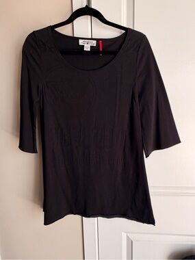 Parasuco Black Scoop Neck Long Sleeve Logo Top